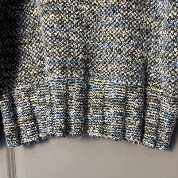 Free People Pullover - Picture 10 of 10